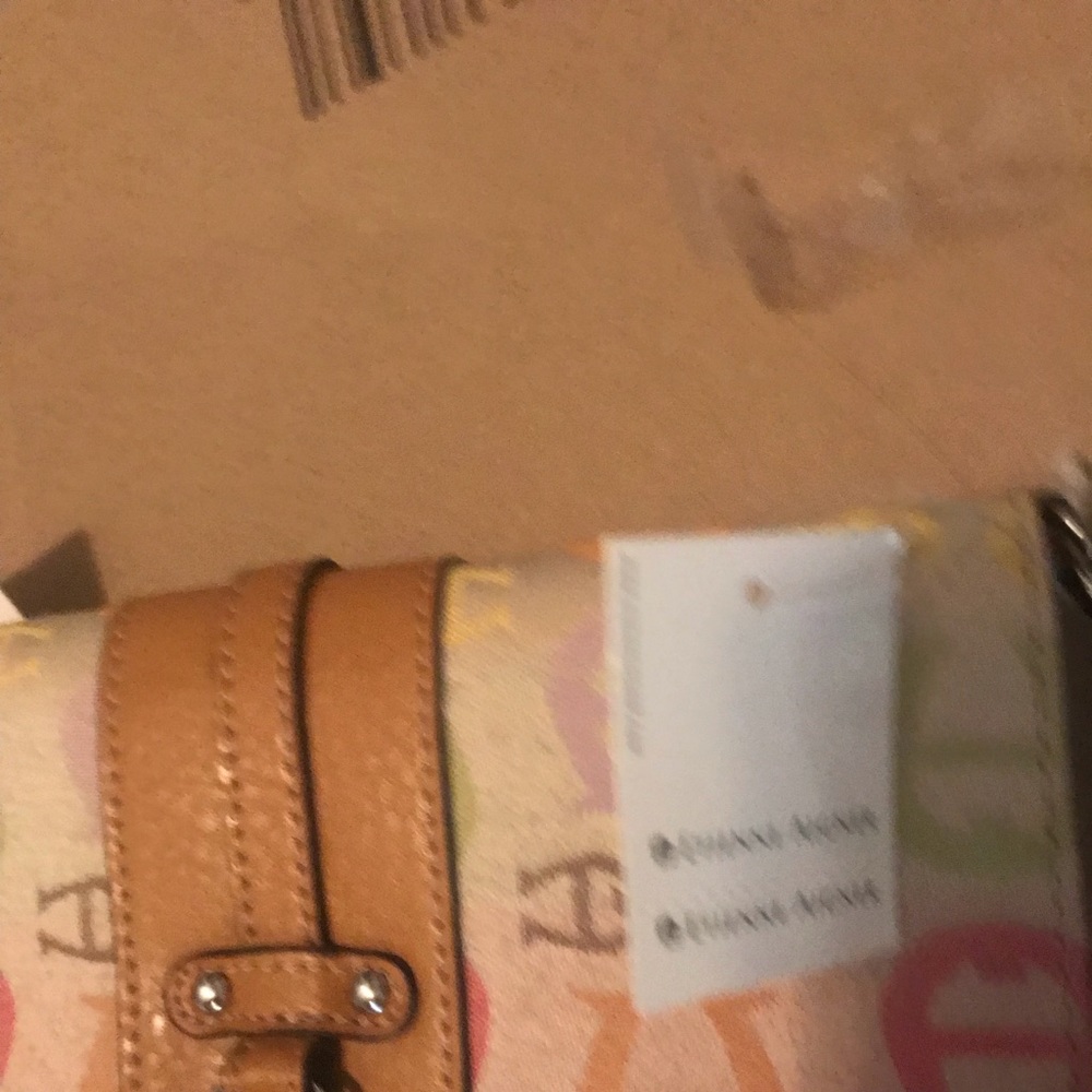 Wallet on string - Picture 2 of 3